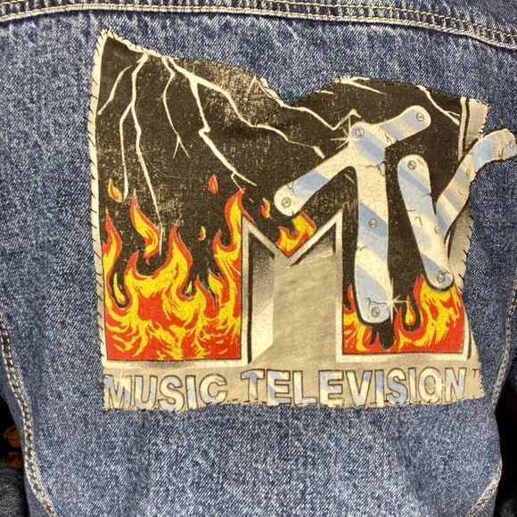 Forever 21 MTV Patch Jean Jacket w/ Rolling Stones & Black Sabbath Patches - Picture 7 of 7